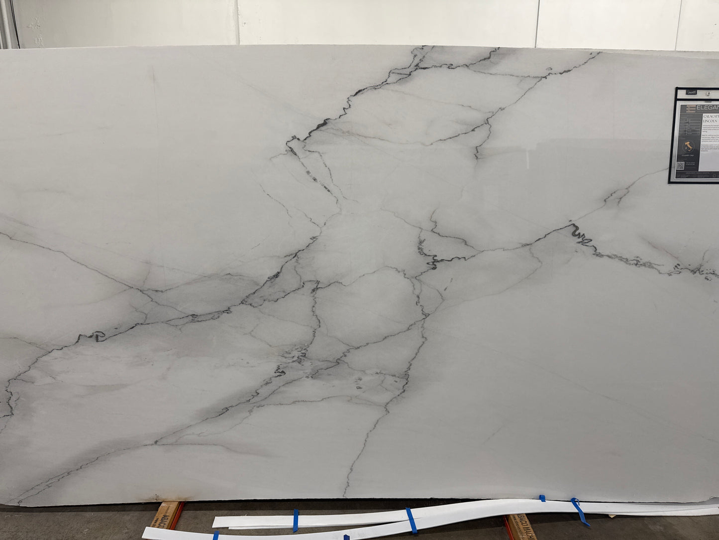 Calacatta Lincoln Marble