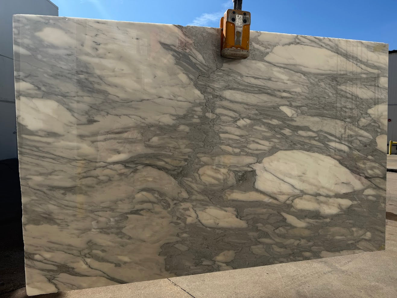 Calacatta Premium Polished 2cm