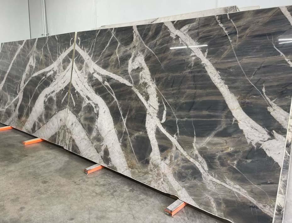 Paramount Extra Quartzite